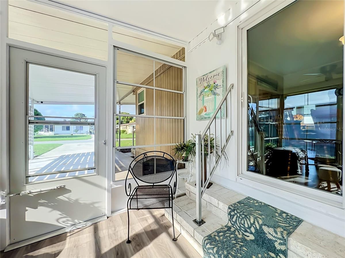 1108 NASSAU CIRCLE — photo 34 of 63