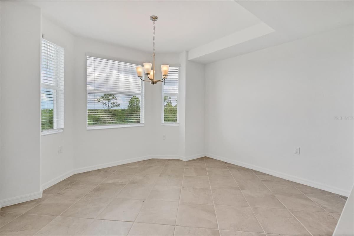 14161 HERITAGE LANDING BOULEVARD — photo 15 of 62