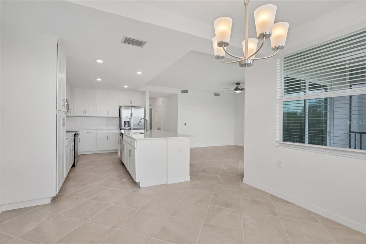 14161 HERITAGE LANDING BOULEVARD — photo 16 of 62