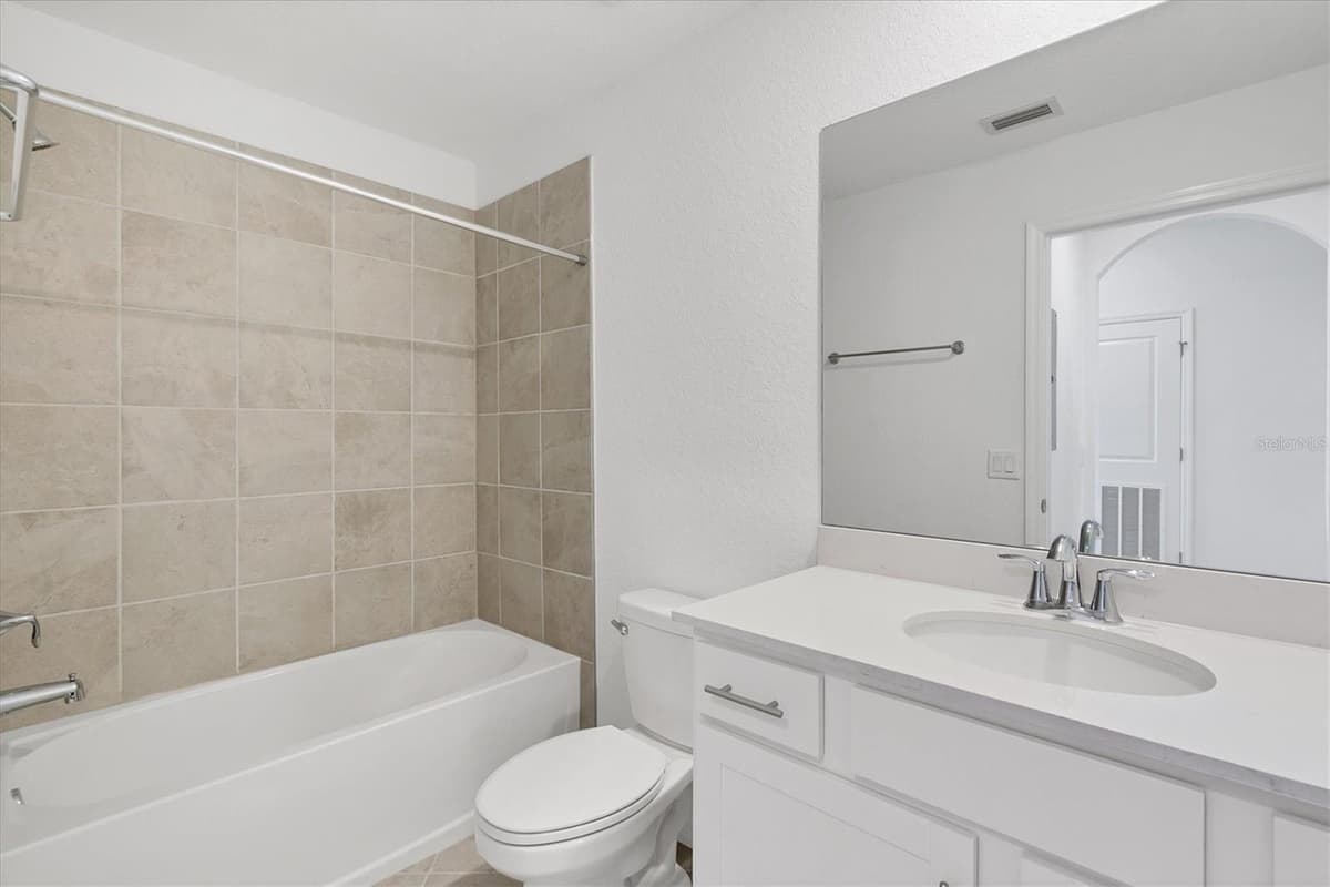 14161 HERITAGE LANDING BOULEVARD — photo 23 of 62
