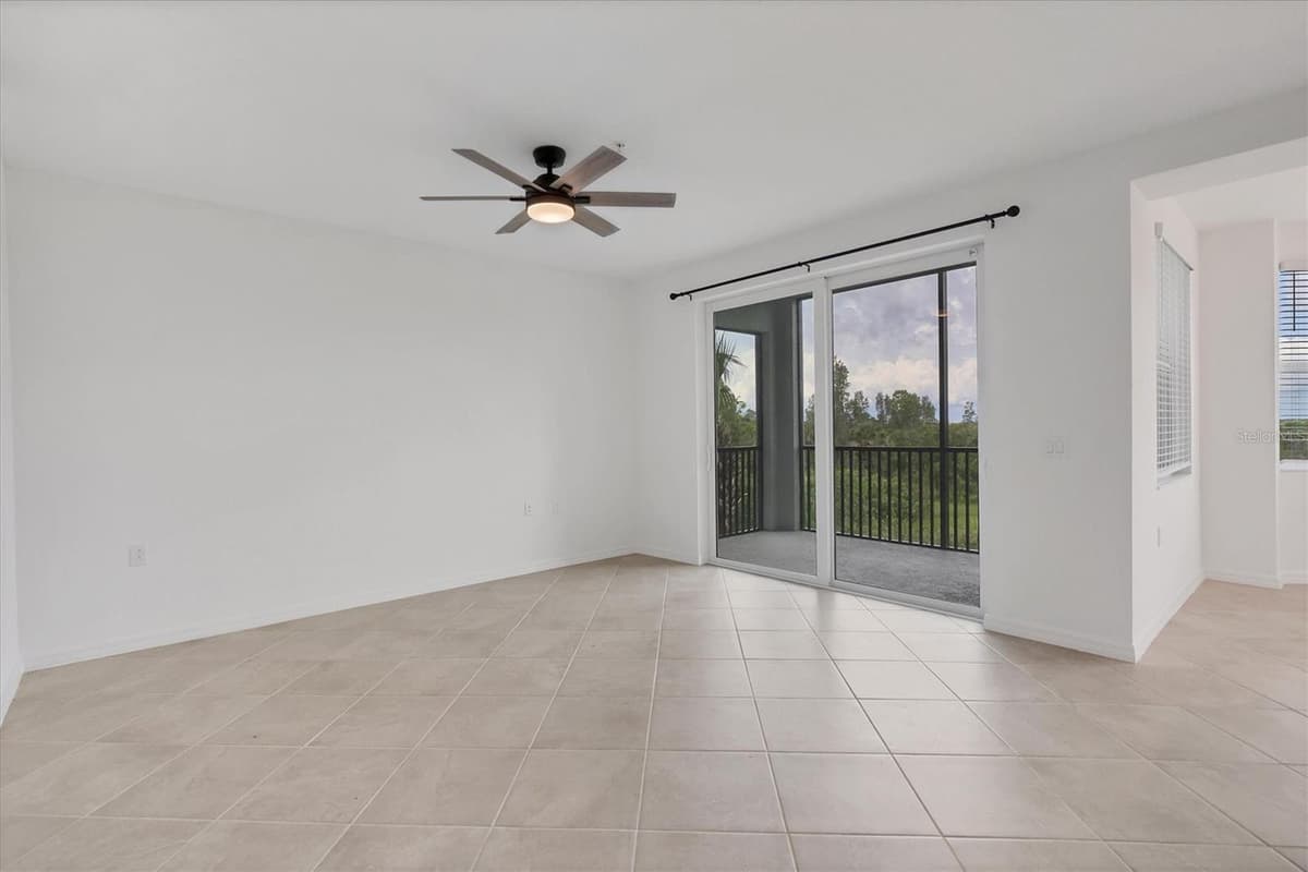 14161 HERITAGE LANDING BOULEVARD — photo 6 of 62