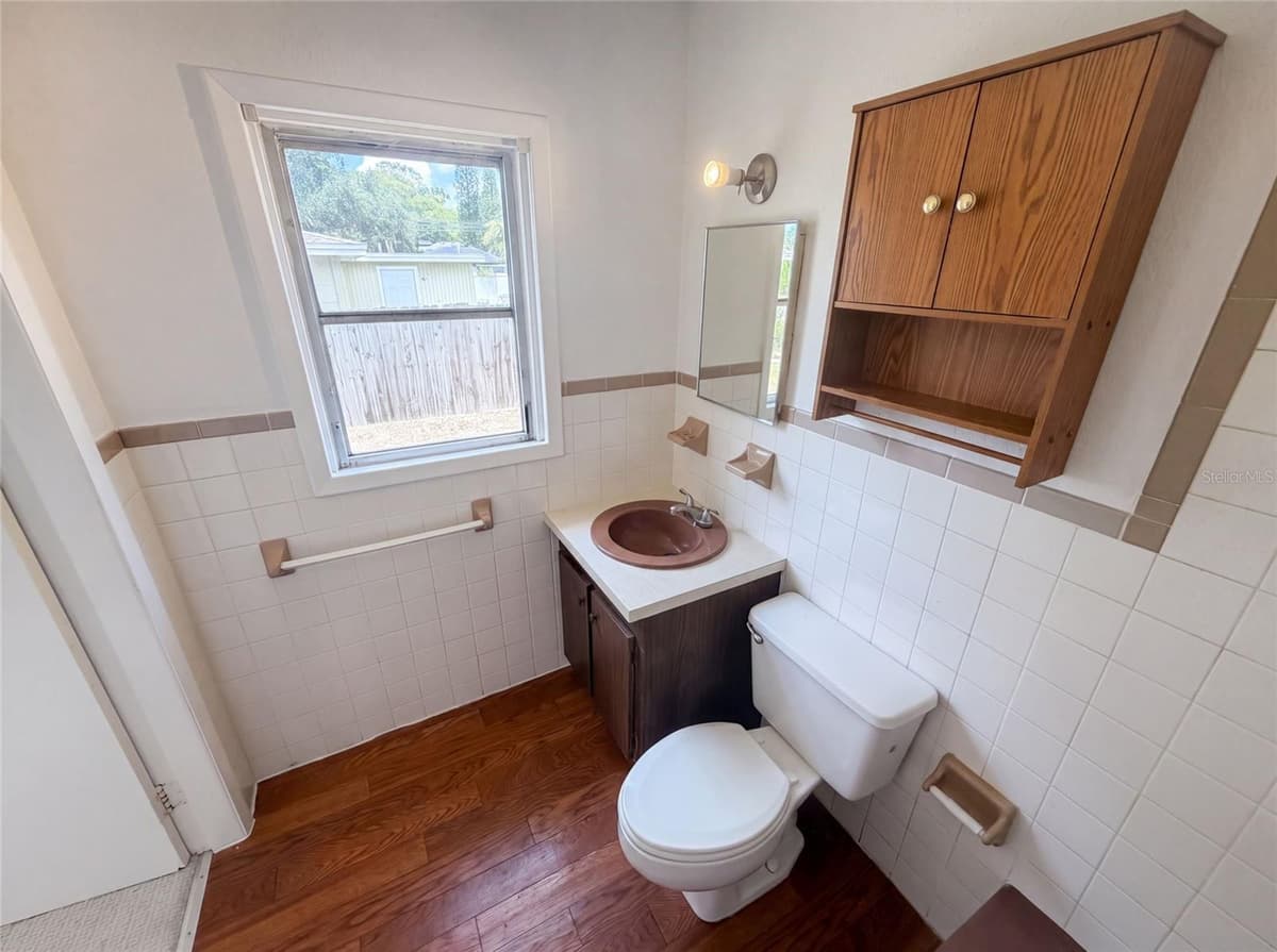 345 ACROPOLIS DRIVE — photo 21 of 24
