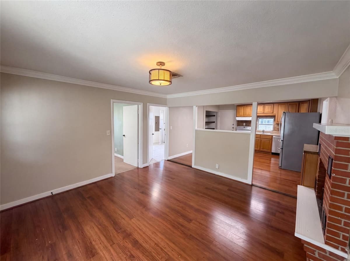 345 ACROPOLIS DRIVE — photo 11 of 24