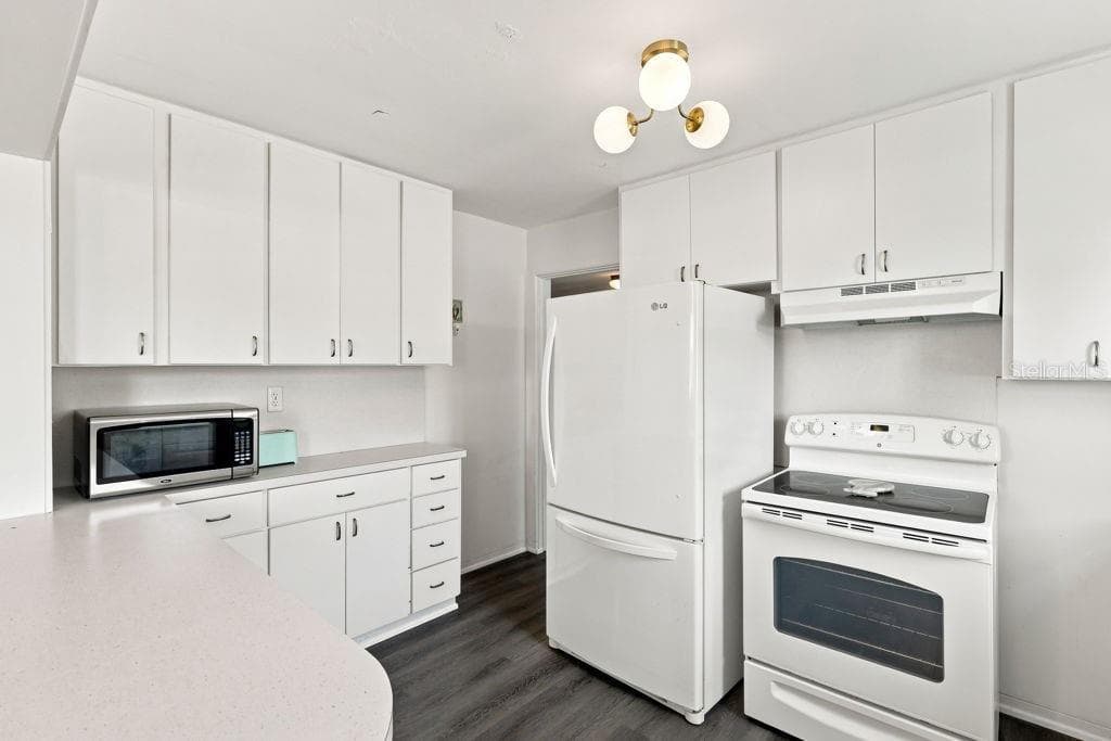 379 MORNINGSIDE AVENUE — photo 18 of 45