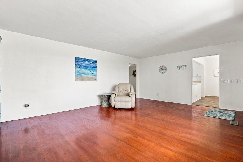 379 MORNINGSIDE AVENUE — photo 12 of 45
