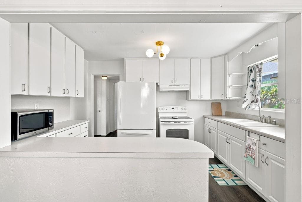 379 MORNINGSIDE AVENUE — photo 19 of 45