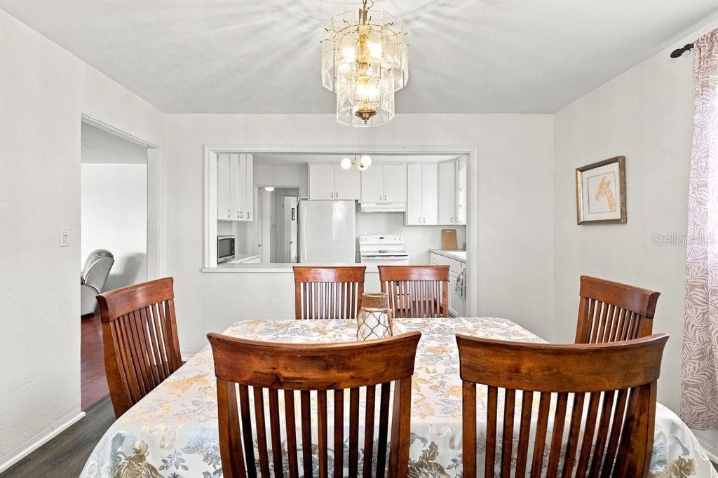 379 MORNINGSIDE AVENUE — photo 16 of 45