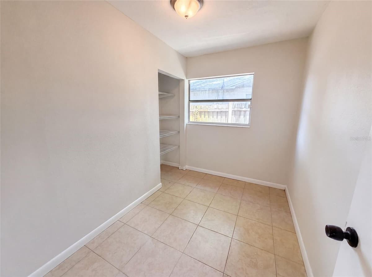 7018 LYNWOOD DRIVE — photo 11 of 13