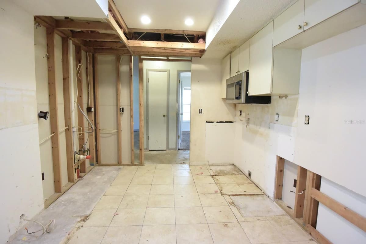 13375 ANGLER STREET — photo 11 of 30
