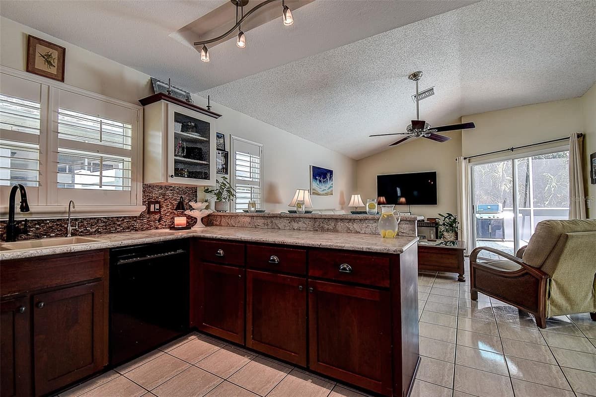 1105 CLIPPERS WAY — photo 19 of 34