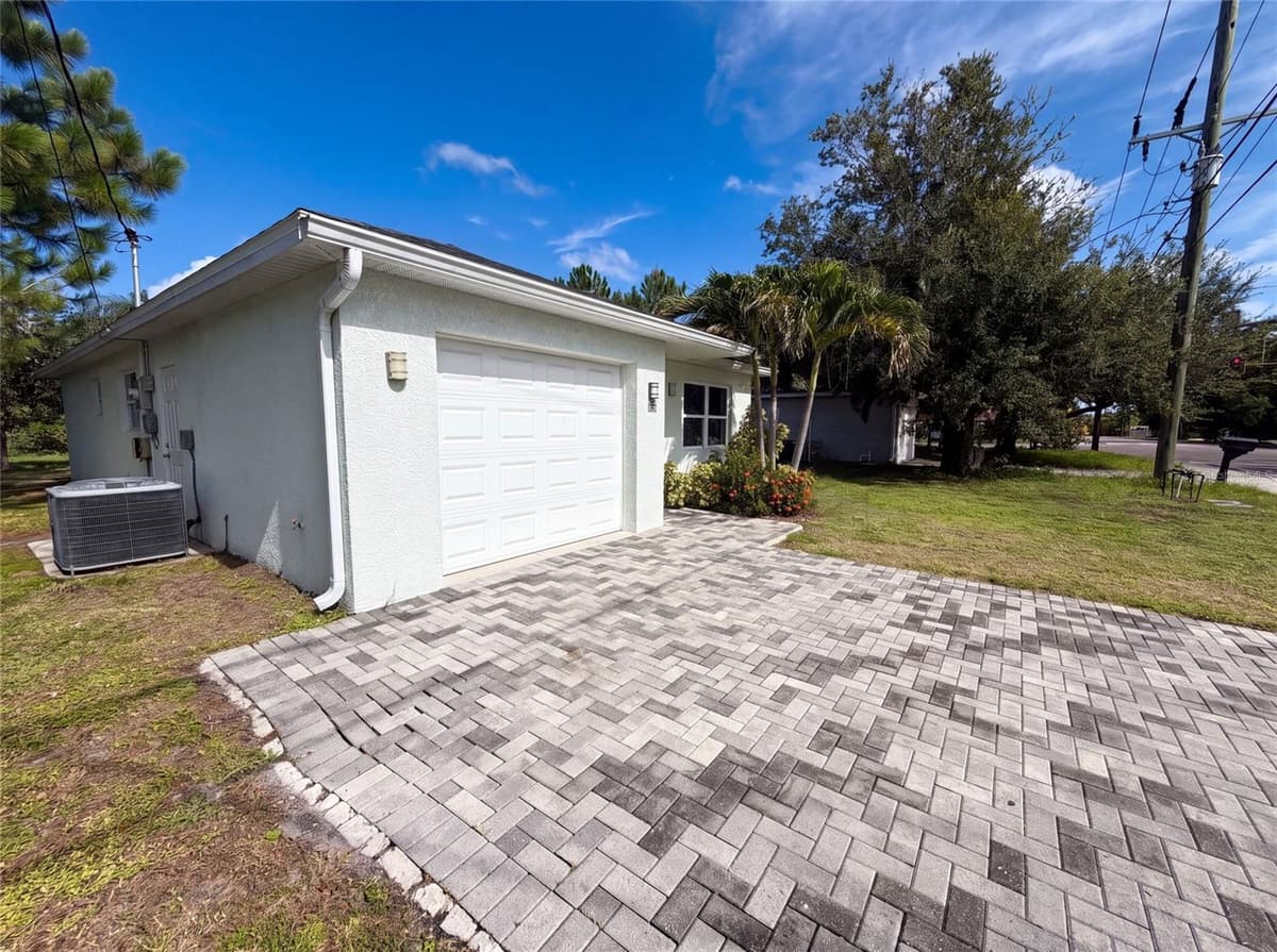 2840 SHADE AVENUE — photo 18 of 21