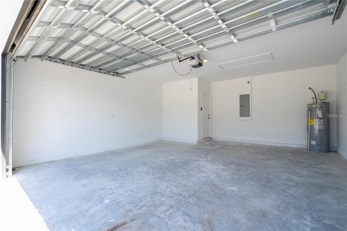 42021 TAMARAC STREET — photo 13 of 32
