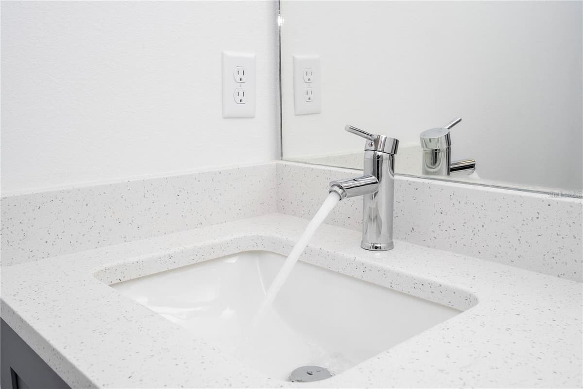 42021 TAMARAC STREET — photo 19 of 32