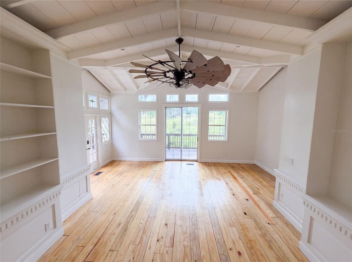 175 LAKE GENEVA ROAD — photo 3 of 27