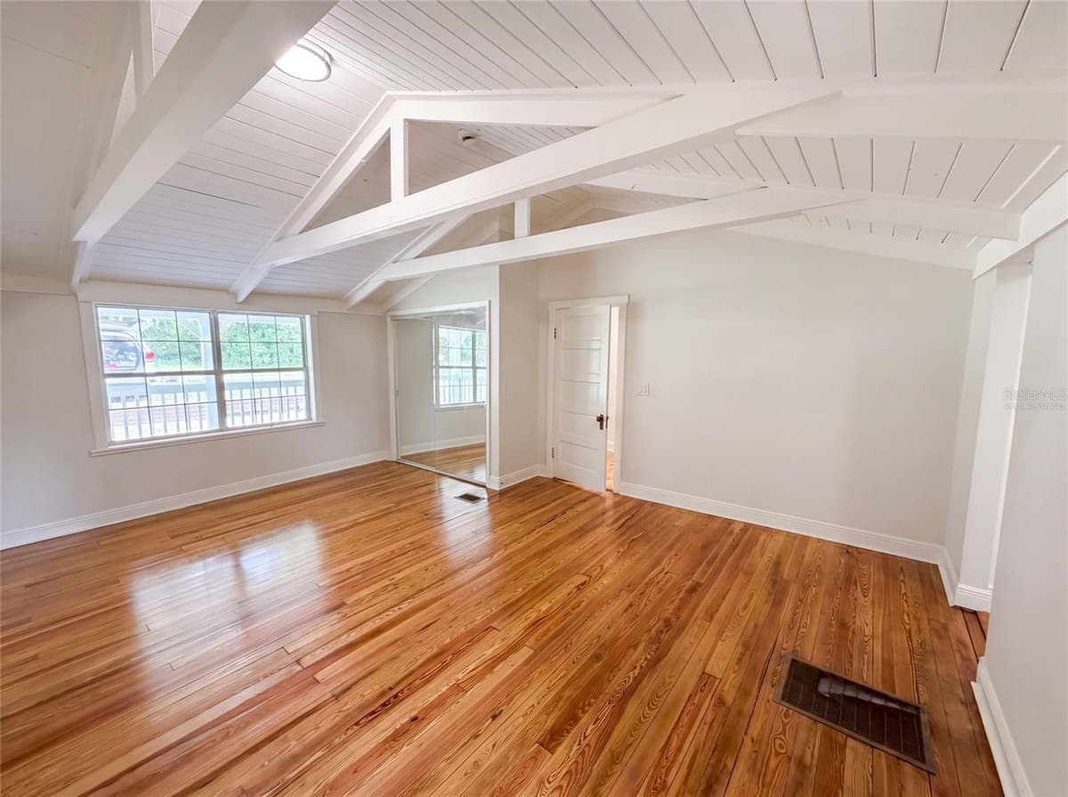 175 LAKE GENEVA ROAD — photo 4 of 27