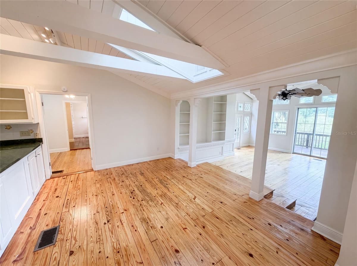 175 LAKE GENEVA ROAD — photo 14 of 27