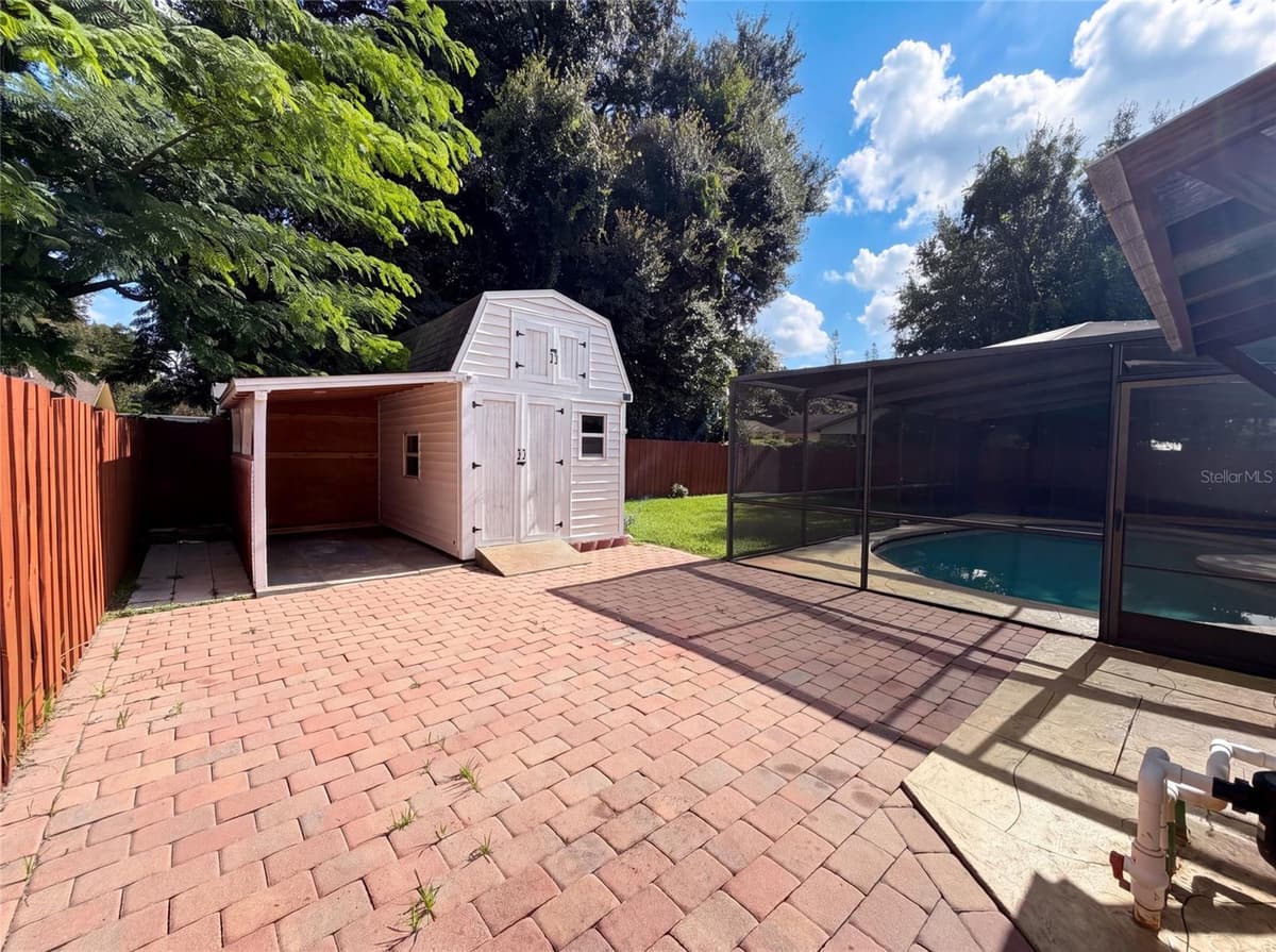 7233 THOMAS JEFFERSON CIRCLE — photo 18 of 18