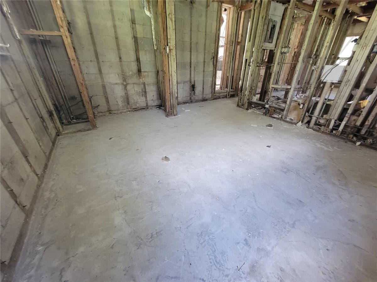 4647 JOHN MOORE ROAD — photo 15 of 24