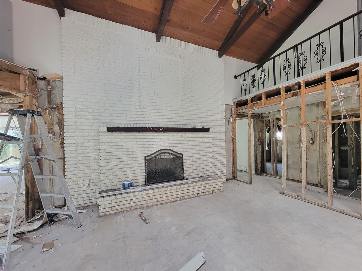 4647 JOHN MOORE ROAD — photo 13 of 24