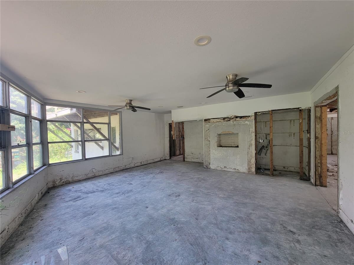 4647 JOHN MOORE ROAD — photo 17 of 24
