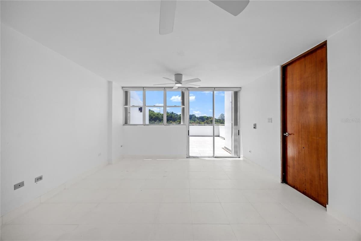 146 Ave Santa Ana BOSQUE DE LA VILLA DE TORRIMAR — photo 18 of 23