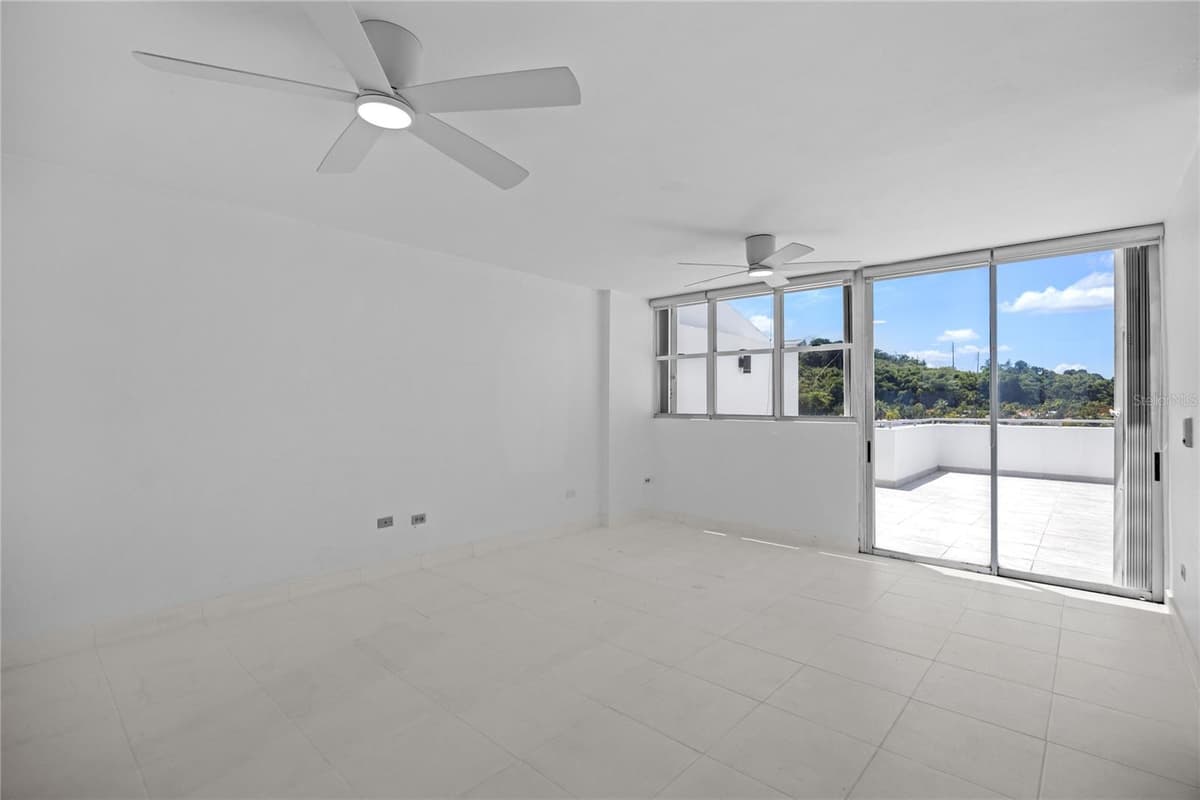 146 Ave Santa Ana BOSQUE DE LA VILLA DE TORRIMAR — photo 17 of 23