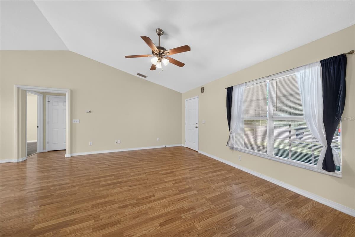 827 FORESTWOOD DRIVE — photo 5 of 23