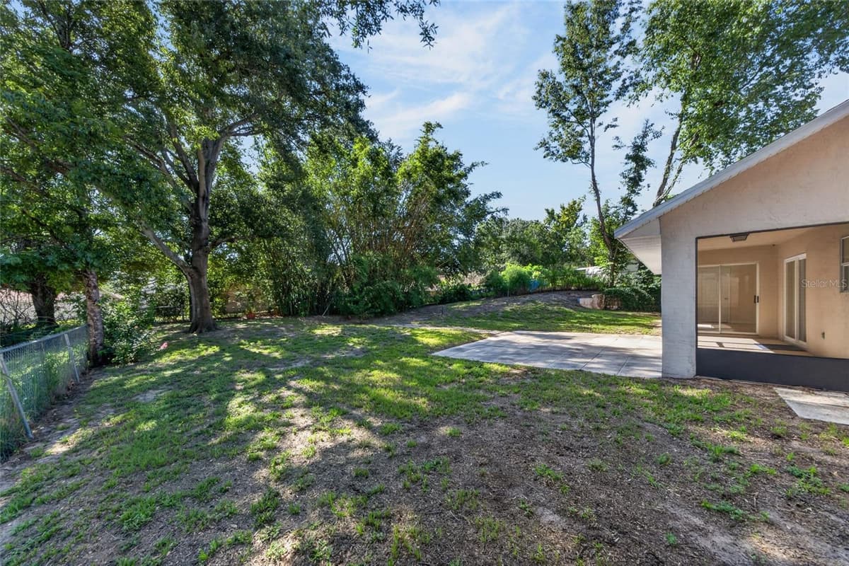 827 FORESTWOOD DRIVE — photo 23 of 23