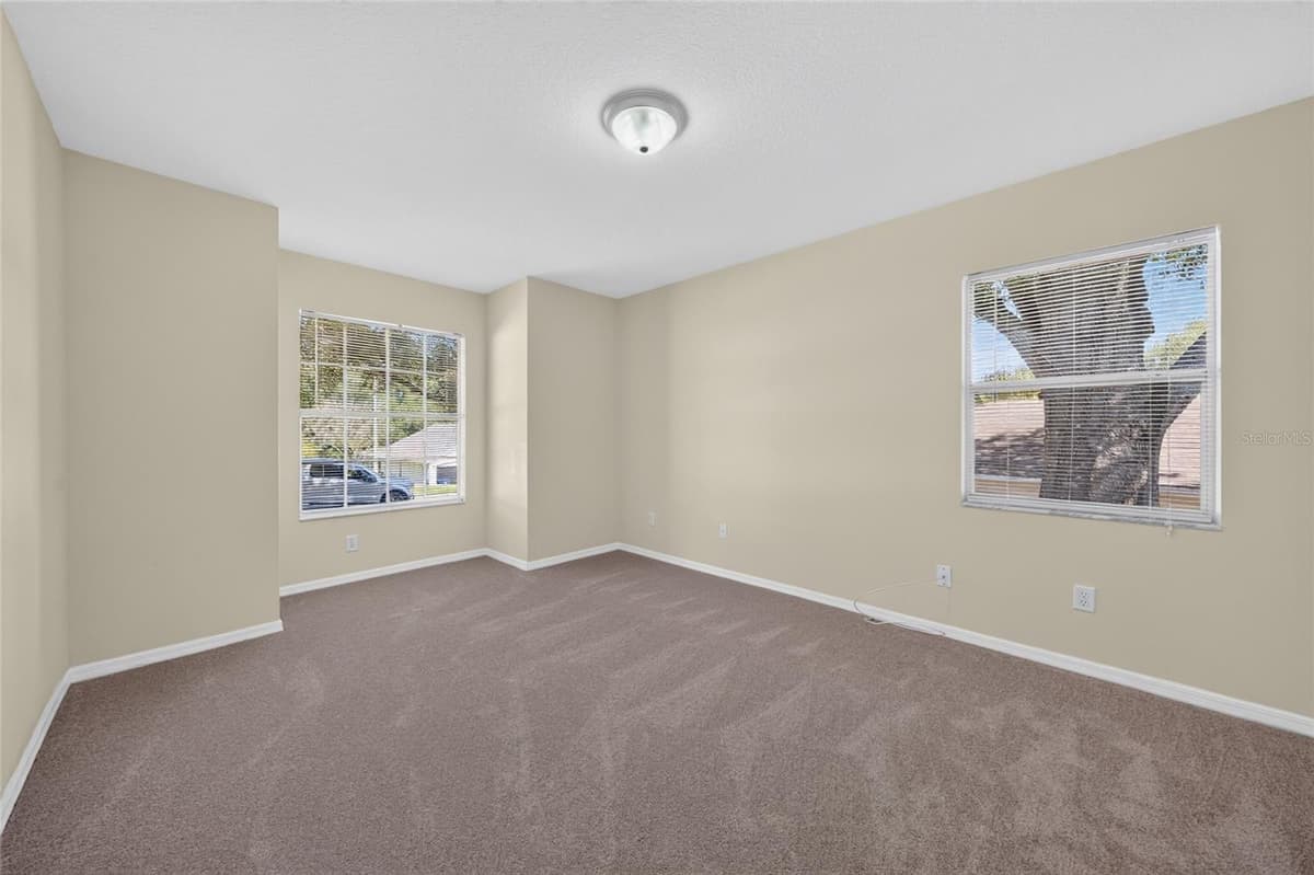 827 FORESTWOOD DRIVE — photo 15 of 23