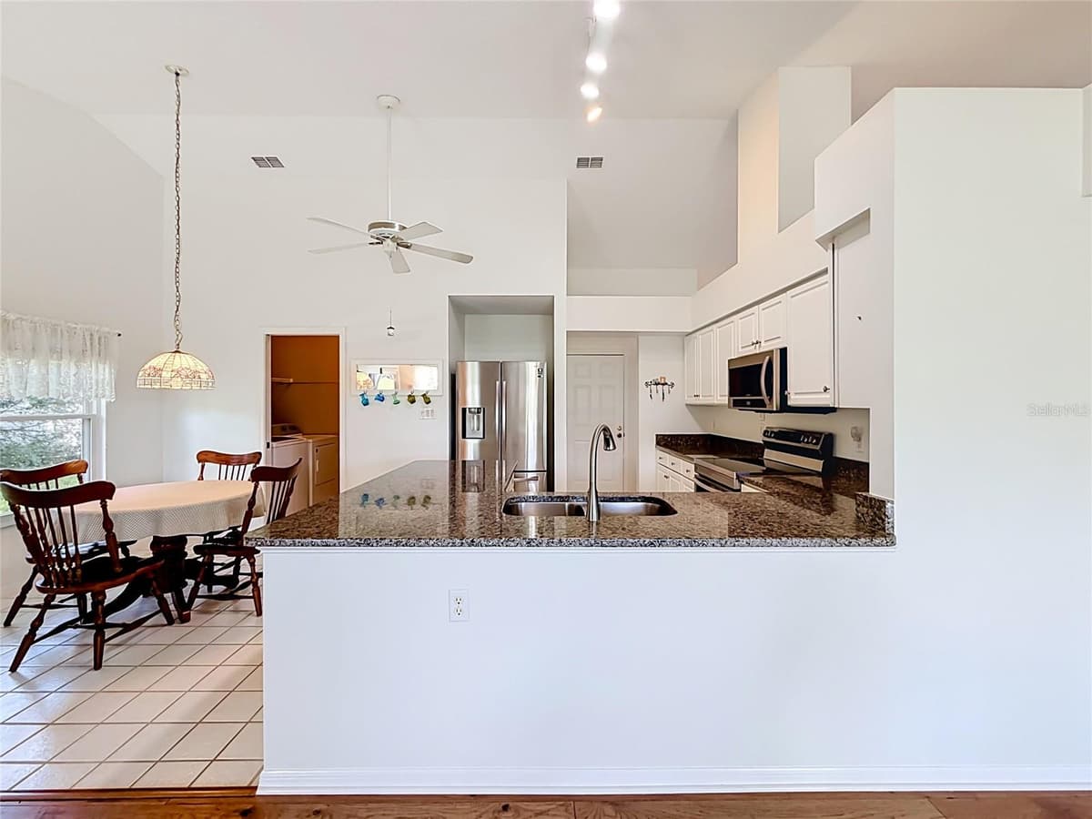 25106 MERIWEATHER ROAD — photo 15 of 52