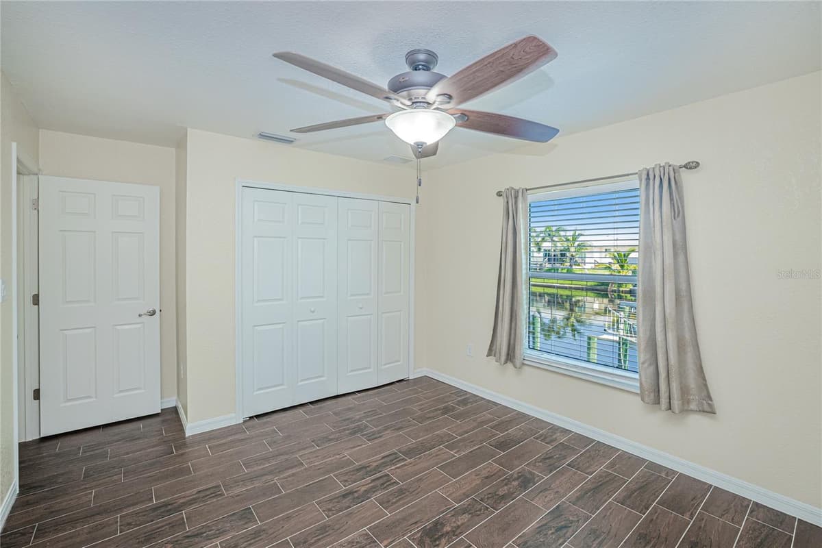 206 WATERWAY DRIVE — photo 39 of 56