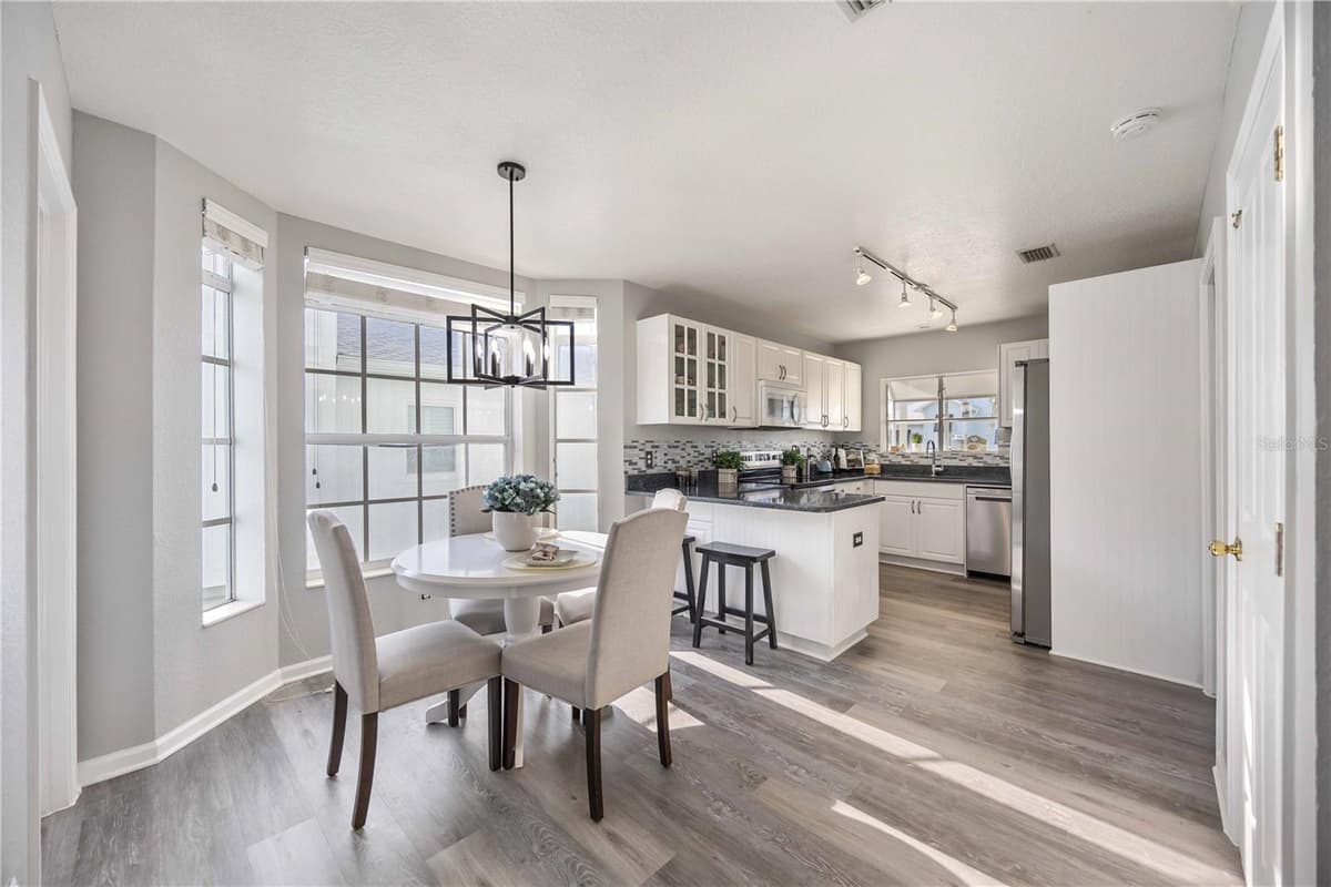 13951 HARBOR VIEW DRIVE — photo 13 of 30