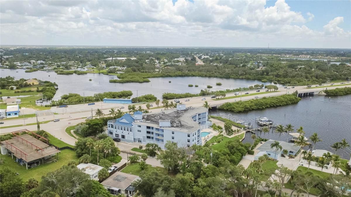 516 TAMIAMI TRAIL — photo 35 of 49
