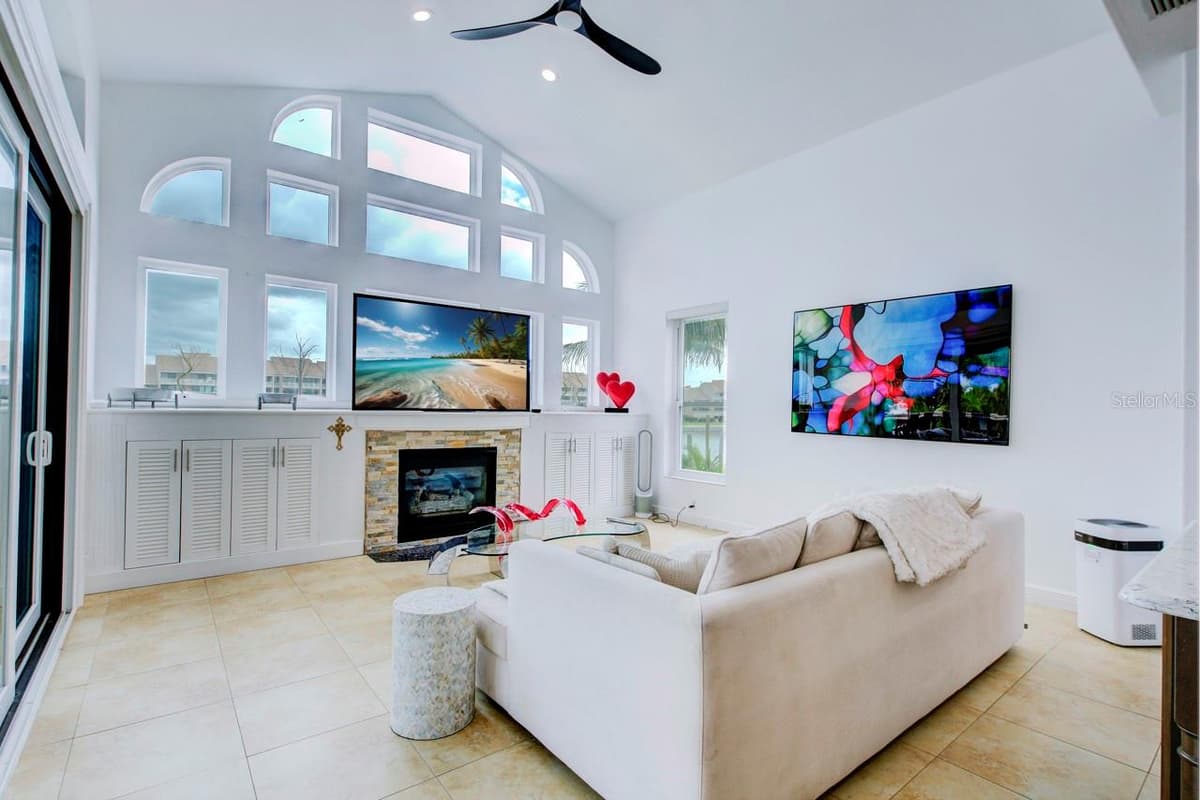6113 PASADENA POINT BOULEVARD — photo 41 of 92