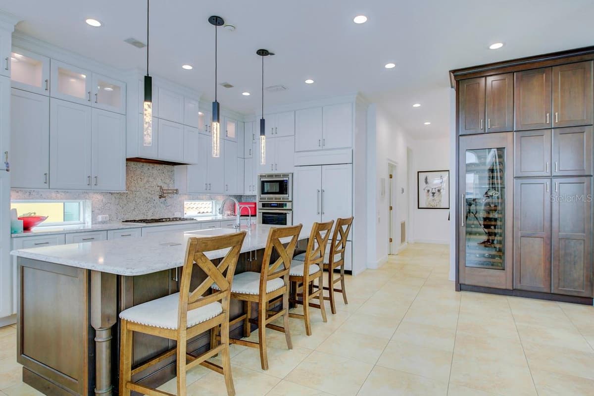 6113 PASADENA POINT BOULEVARD — photo 33 of 92