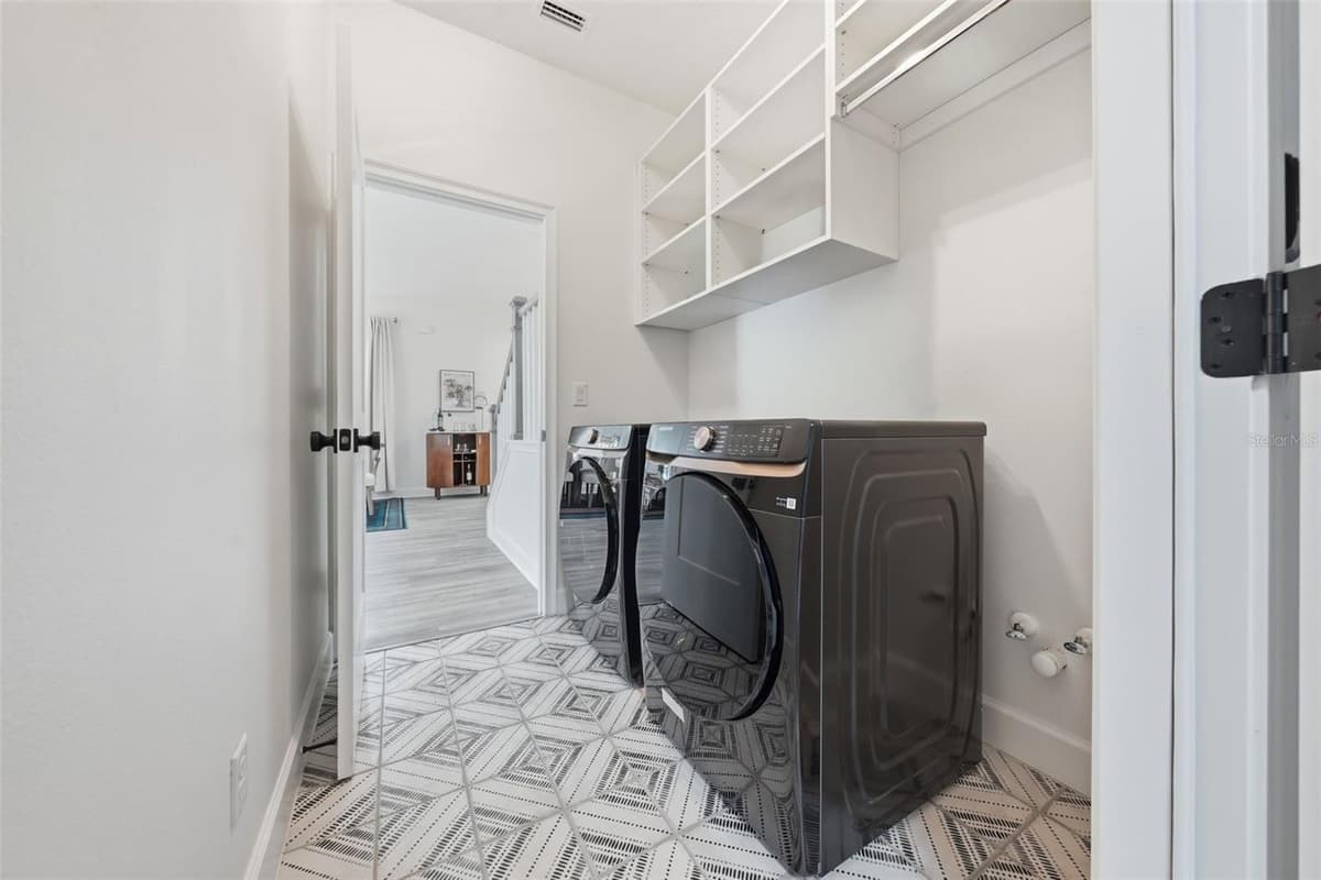 1012 FARMSTEAD STREET — photo 31 of 37