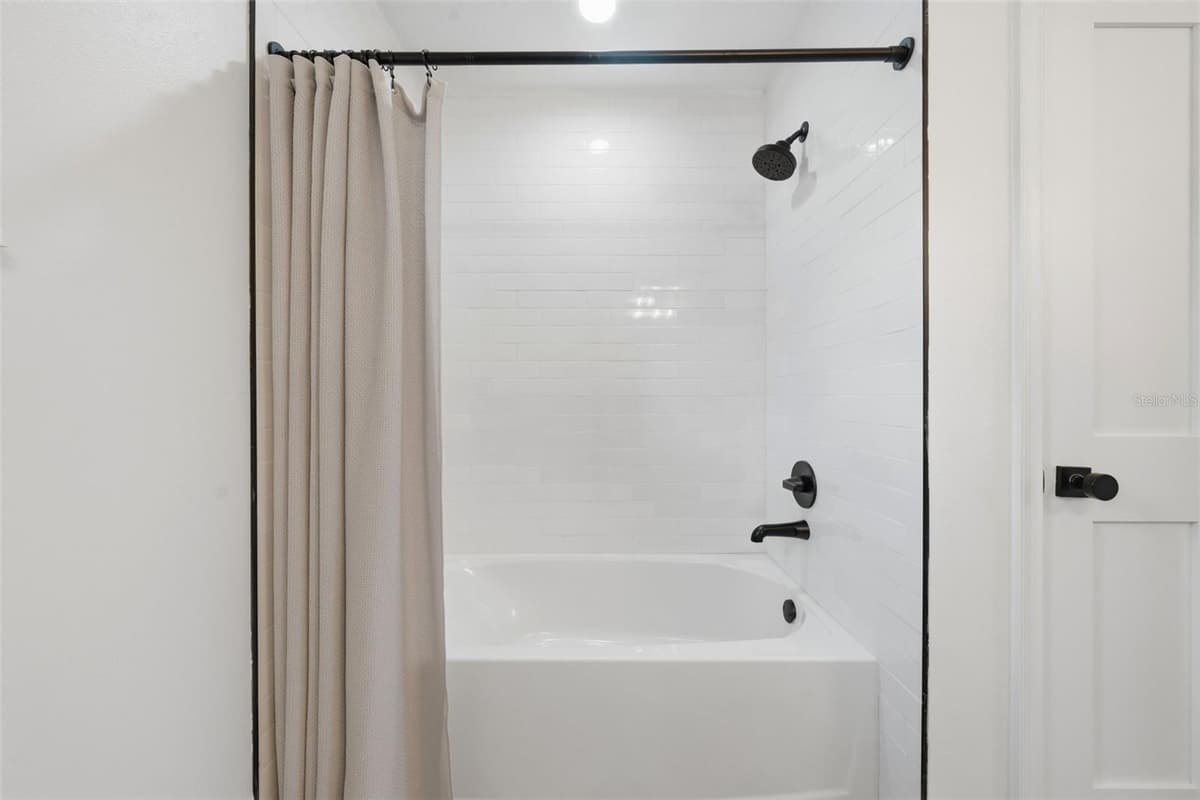 1012 FARMSTEAD STREET — photo 26 of 37