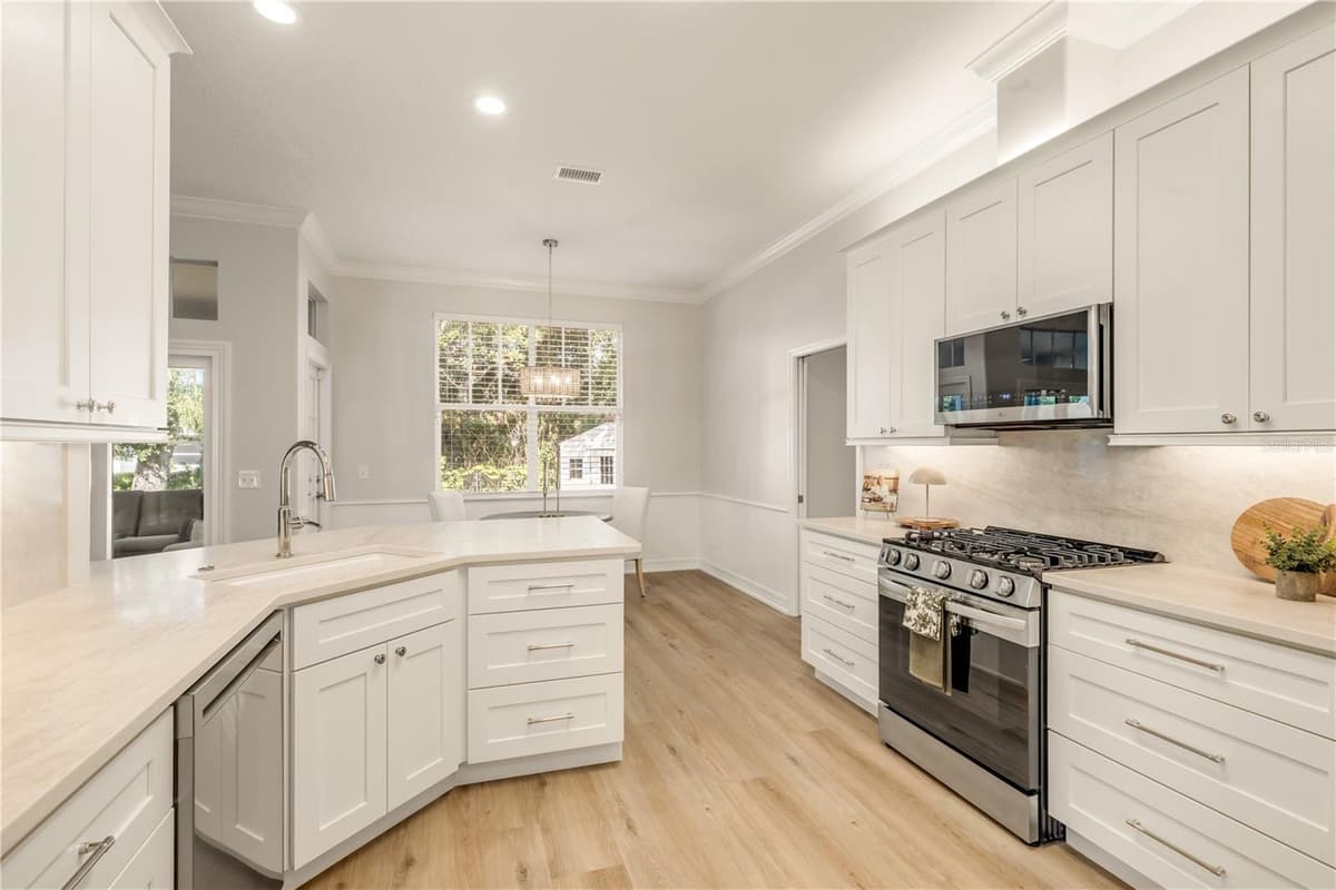 410 PENINSULA AVENUE — photo 17 of 48