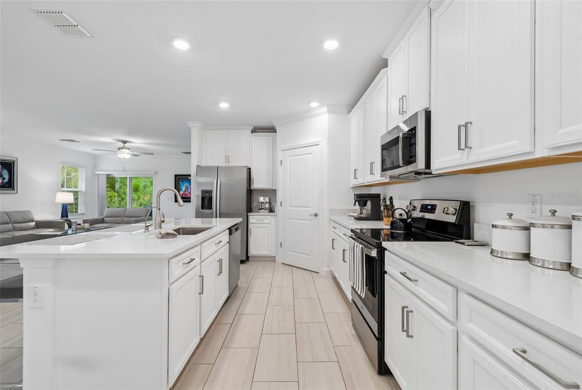 16842 FORGE SURF STREET — photo 4 of 55