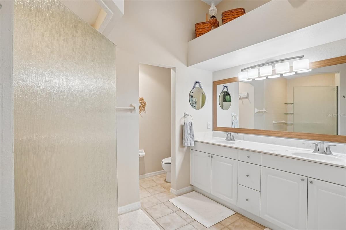 5105 HARBOUR DRIVE — photo 18 of 57