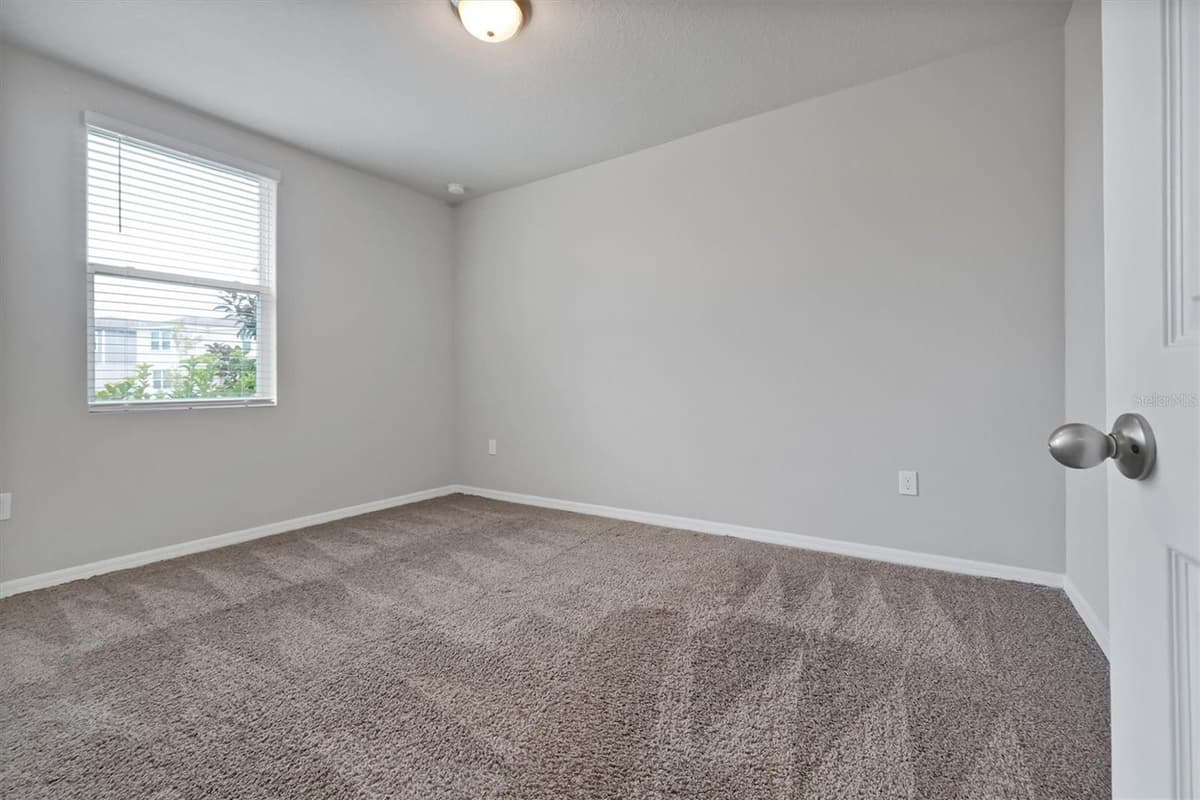 17389 BACK BAY COURT — photo 15 of 41