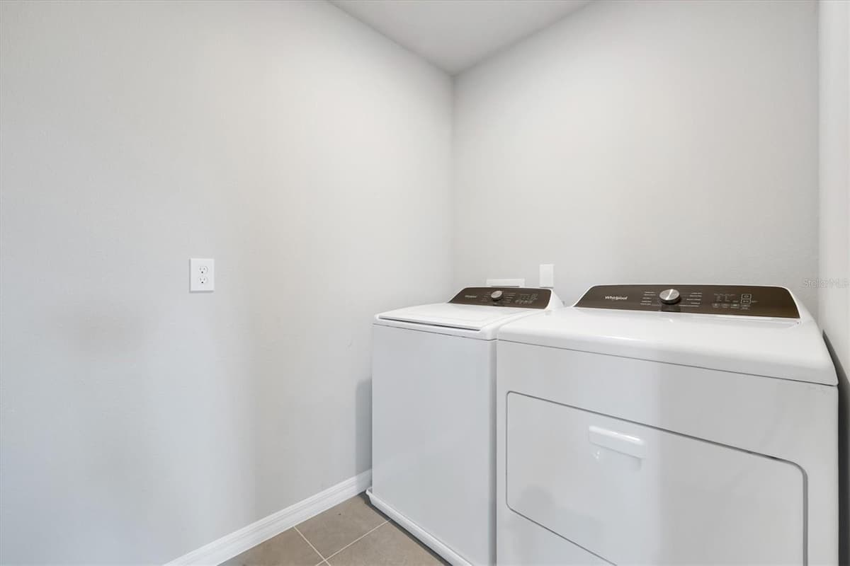 17389 BACK BAY COURT — photo 34 of 41