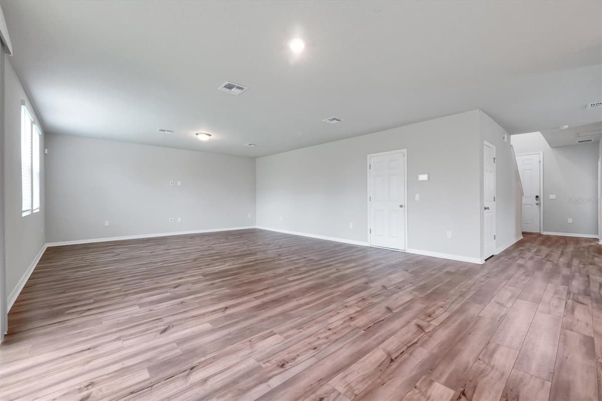 17389 BACK BAY COURT — photo 6 of 41