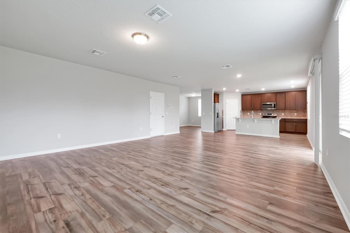 17389 BACK BAY COURT — photo 7 of 41
