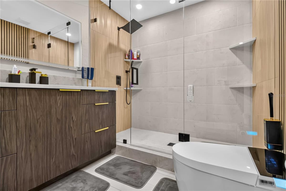 4134 EASTWOOD DRIVE — photo 16 of 31