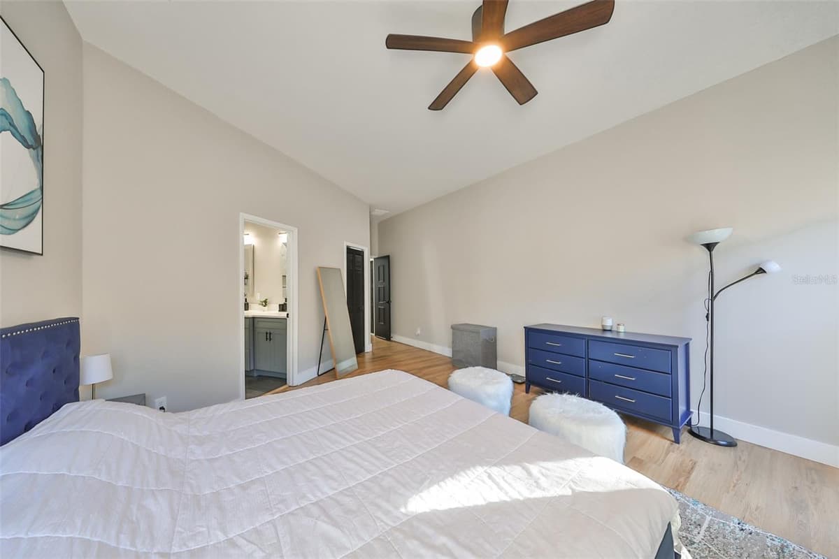 9309 HAMPSHIRE PARK DRIVE — photo 25 of 45