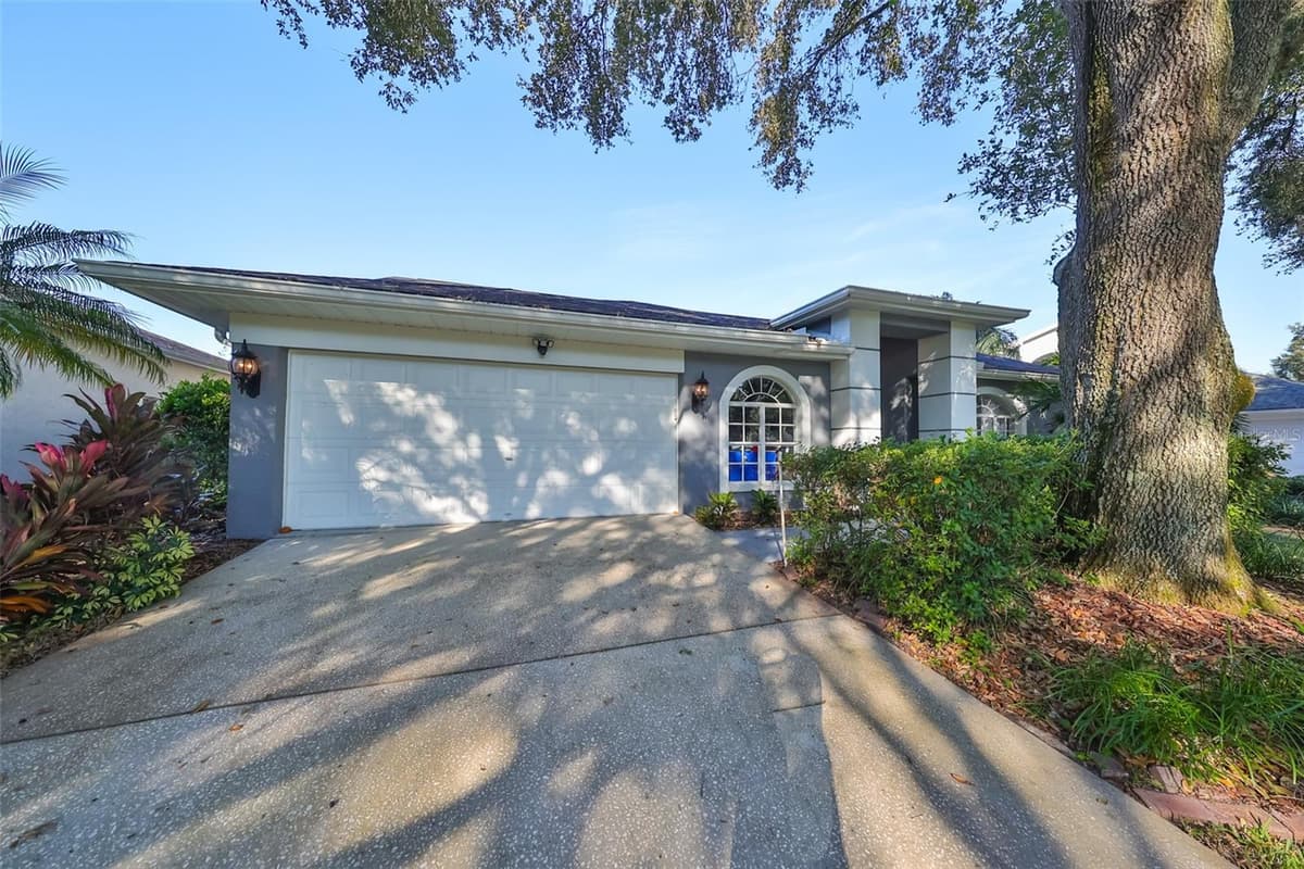9309 HAMPSHIRE PARK DRIVE — photo 39 of 45
