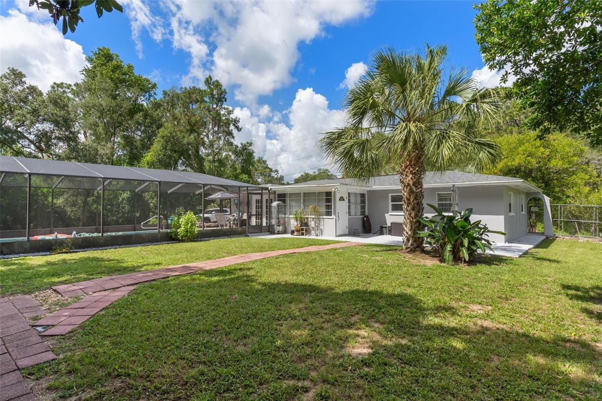 3367 APOPKA AVENUE — photo 11 of 54
