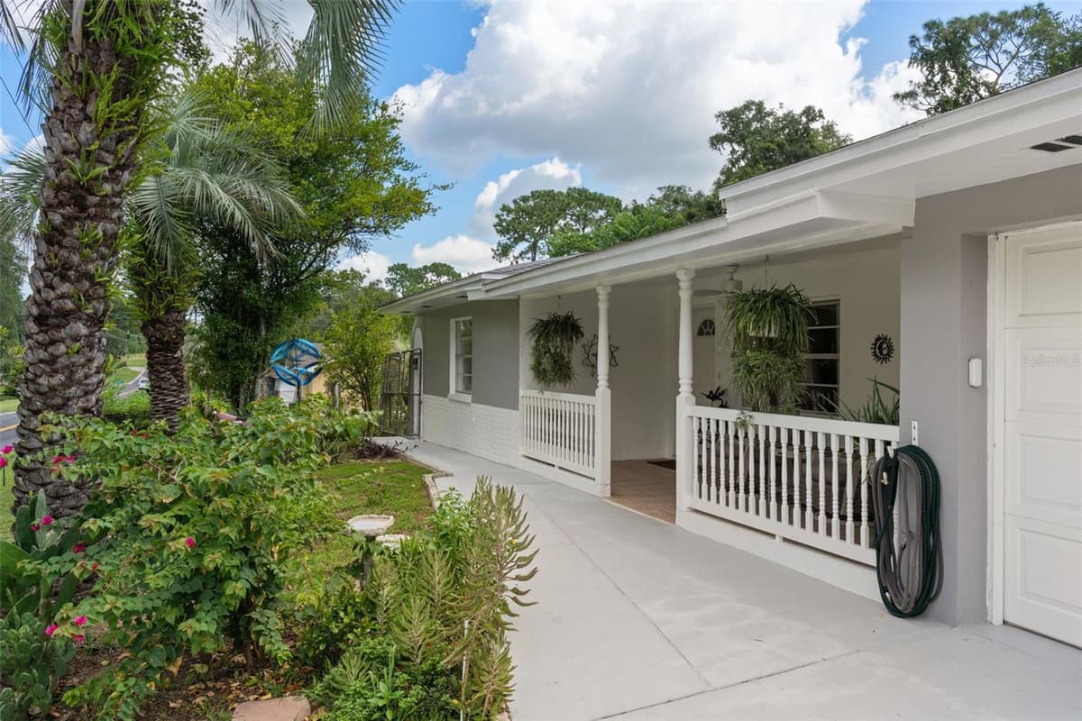 3367 APOPKA AVENUE — photo 15 of 54