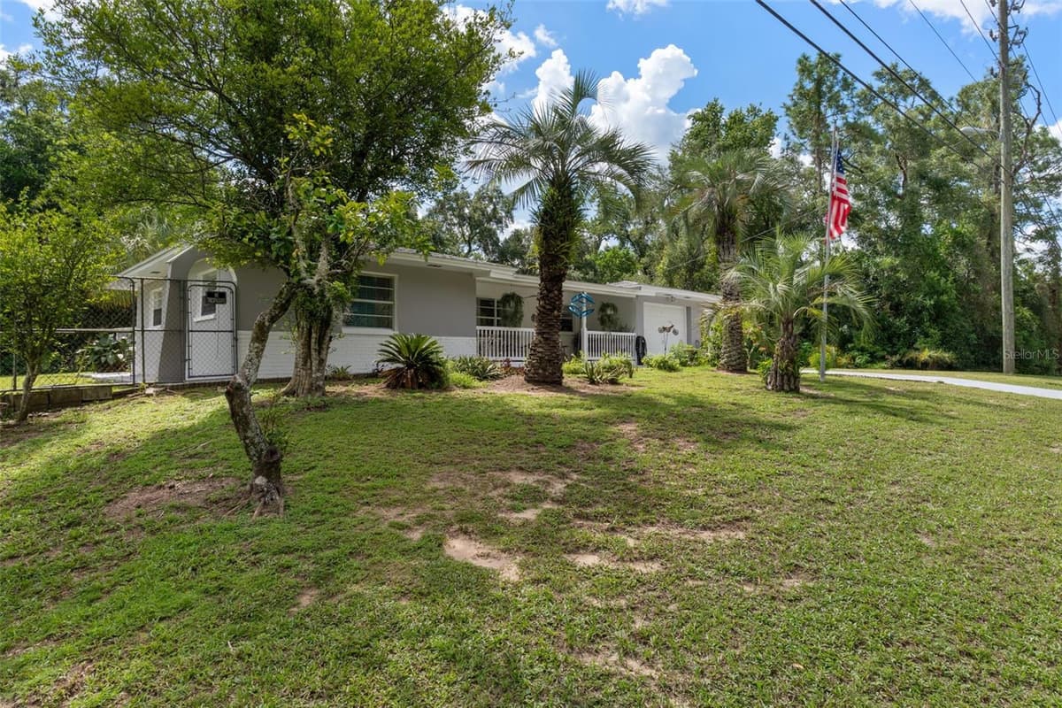 3367 APOPKA AVENUE — photo 10 of 54